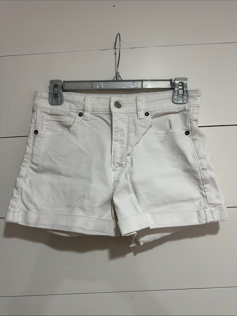 American Eagle Outfitters White Cuffed Denim Shorts size 4